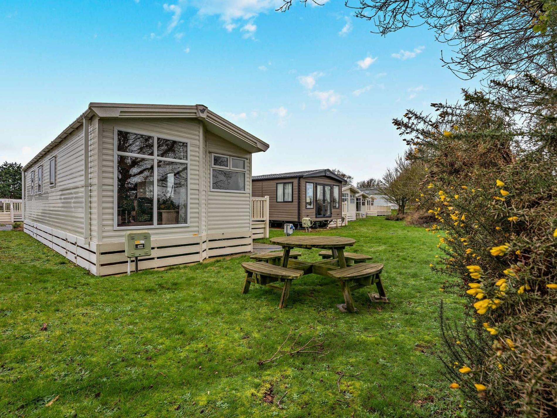 3 Bed In Ventnor 94278 Villa Rookley Buitenkant foto