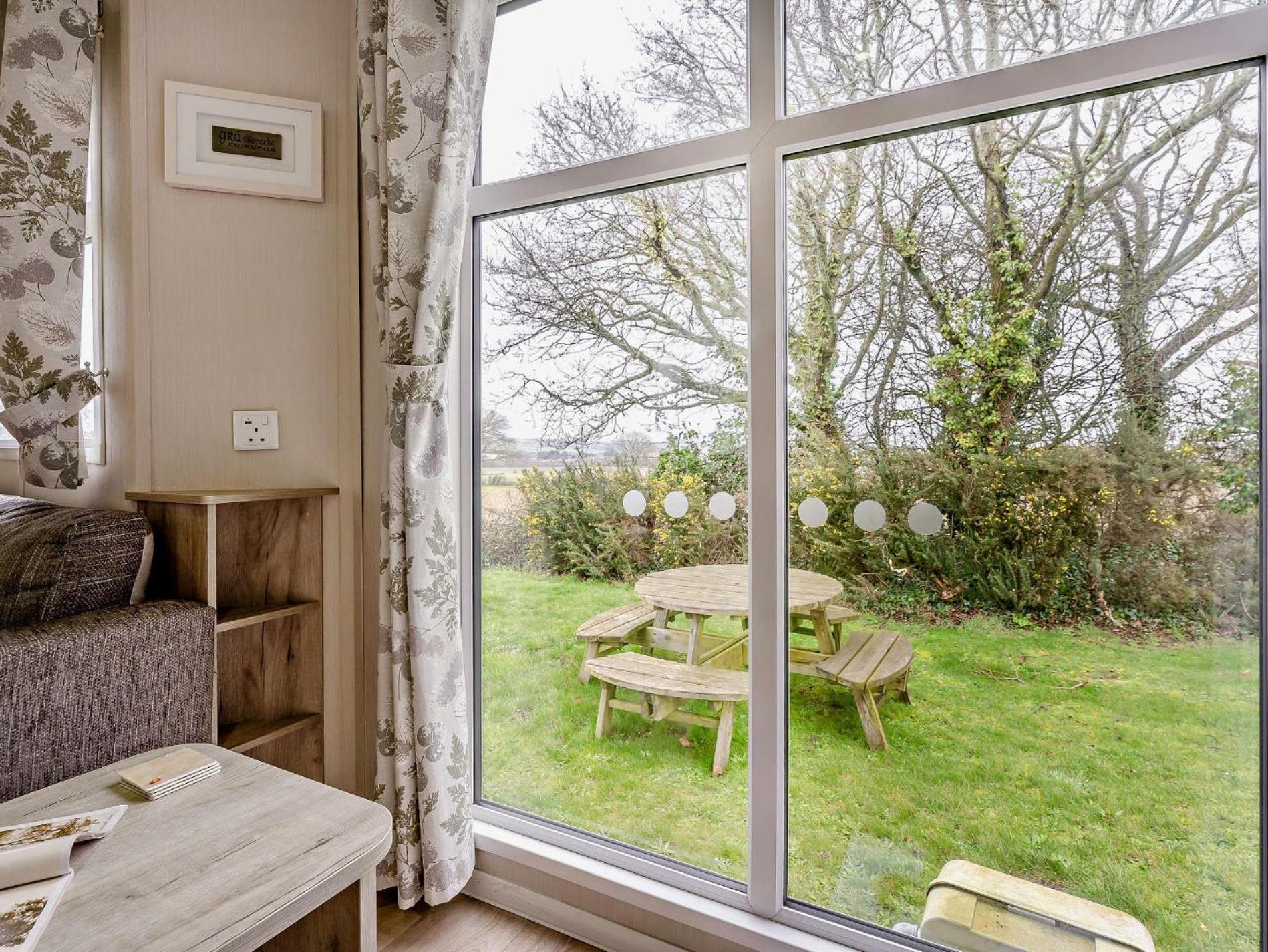 3 Bed In Ventnor 94278 Villa Rookley Buitenkant foto